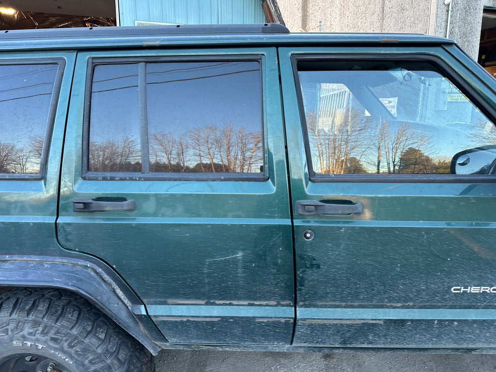 1999 Jeep Cherokee XJ 4.0 – J2506