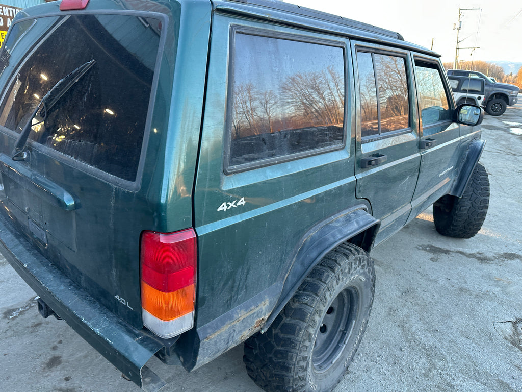 1999 Jeep Cherokee XJ 4.0 – J2506