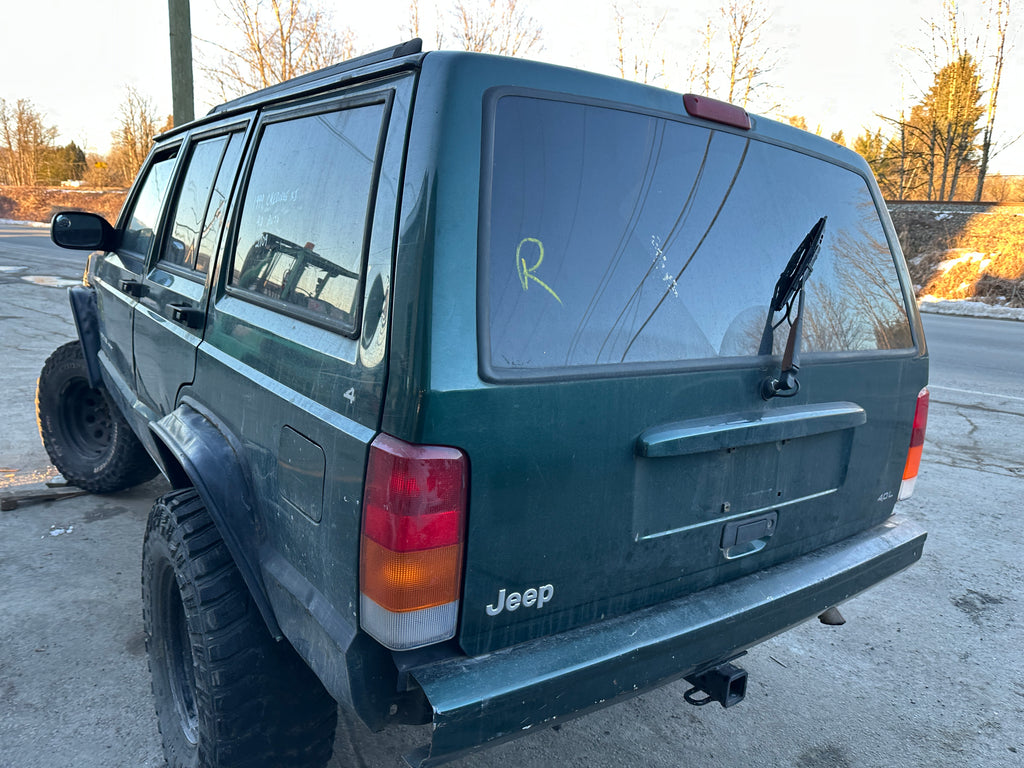 1999 Jeep Cherokee XJ 4.0 – J2506