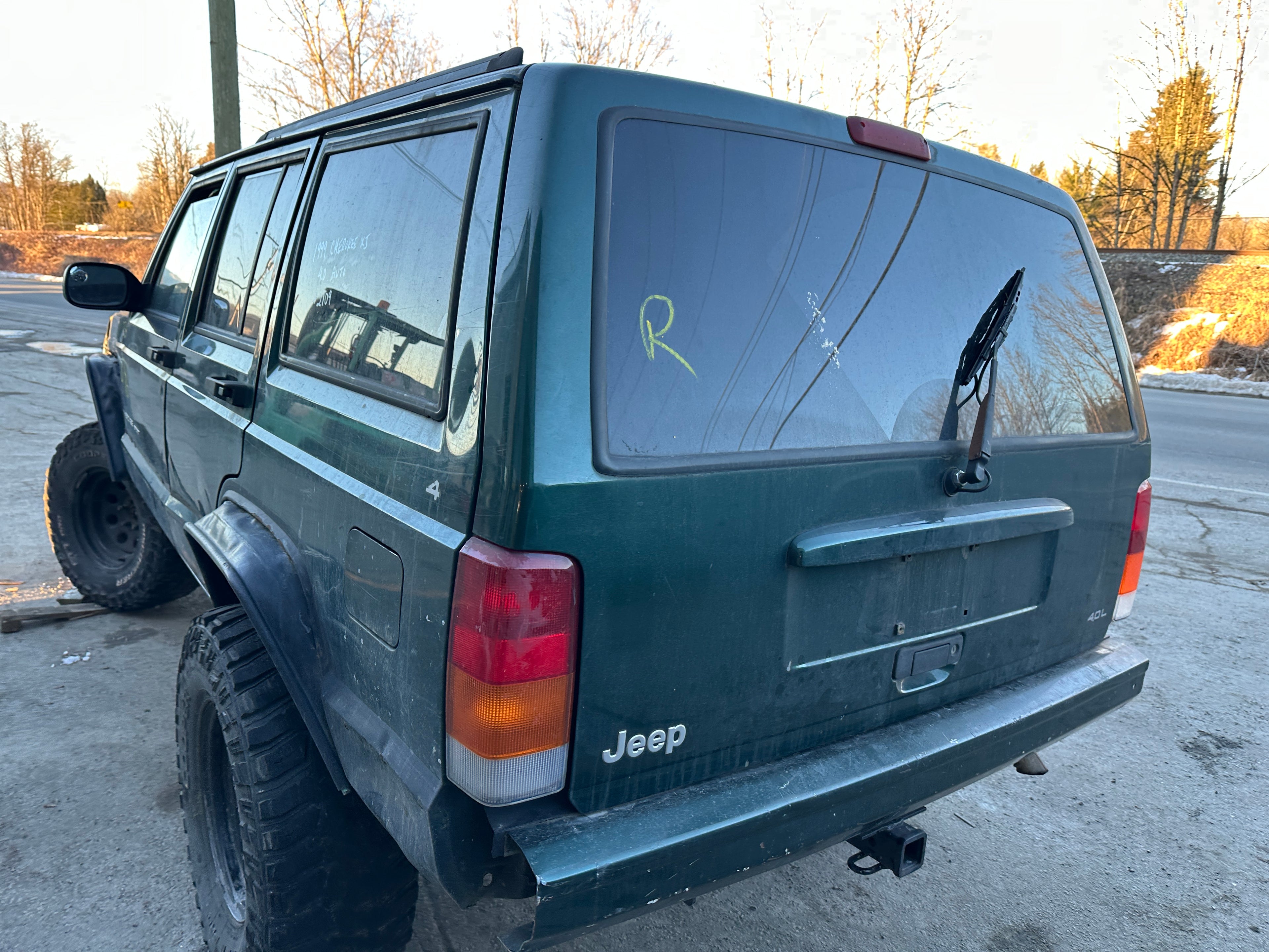 1999 Jeep Cherokee XJ 4.0 – J2506