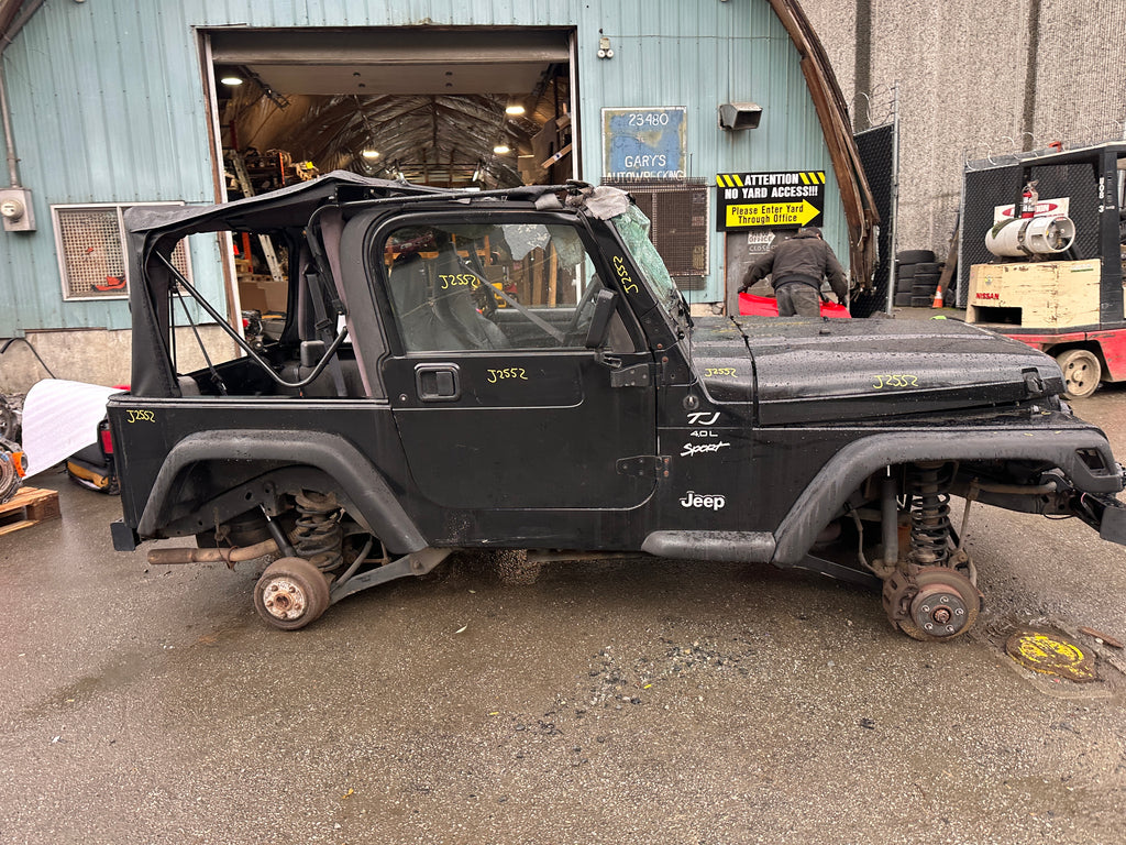 1999 Jeep Wrangler TJ Sport 4.0 – J2552