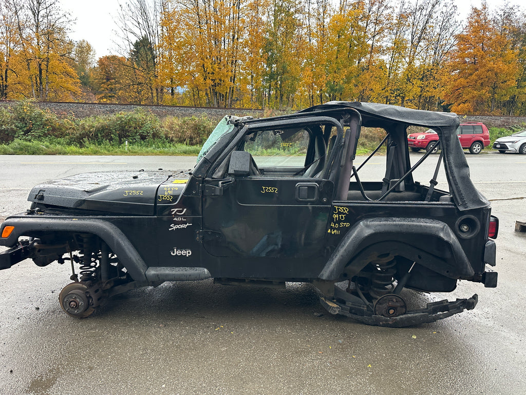 1999 Jeep Wrangler TJ Sport 4.0 – J2552