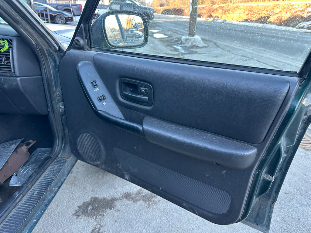 1999 Jeep Cherokee XJ 4.0 – J2506