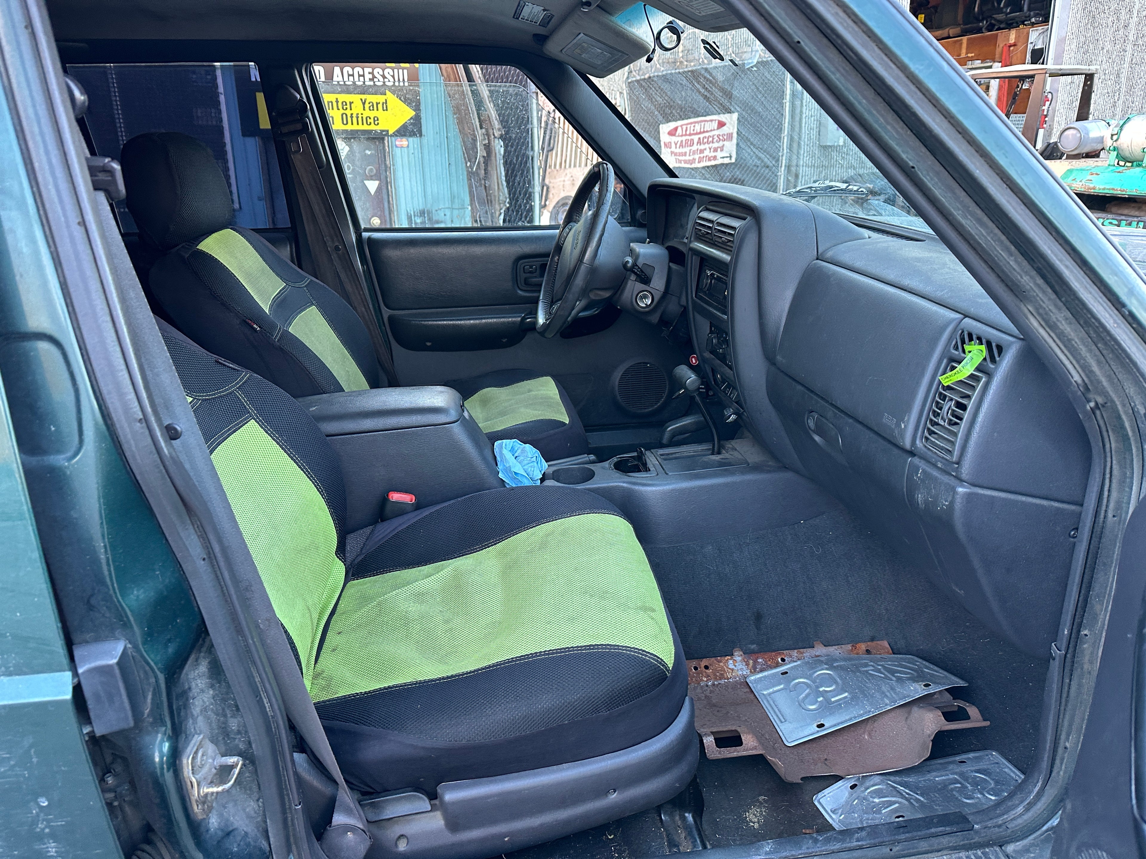 1999 Jeep Cherokee XJ 4.0 – J2506