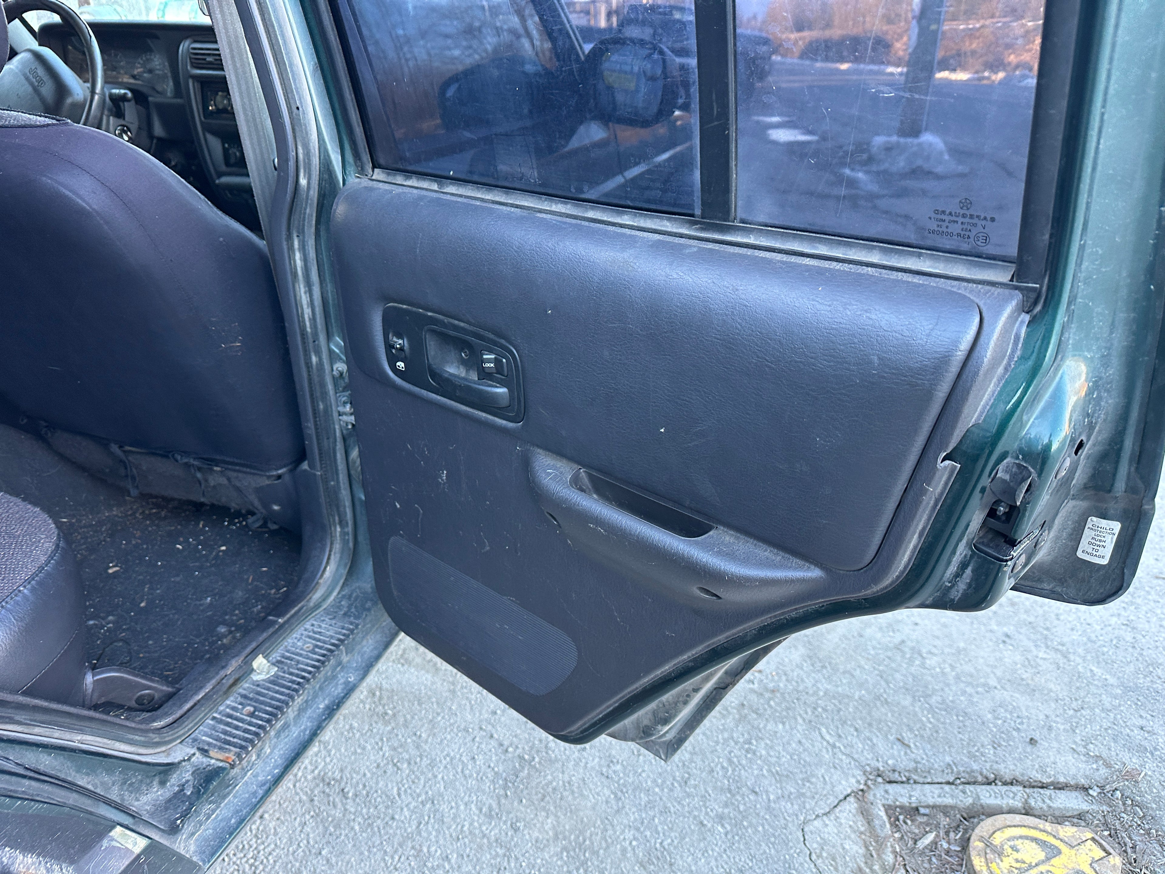 1999 Jeep Cherokee XJ 4.0 – J2506