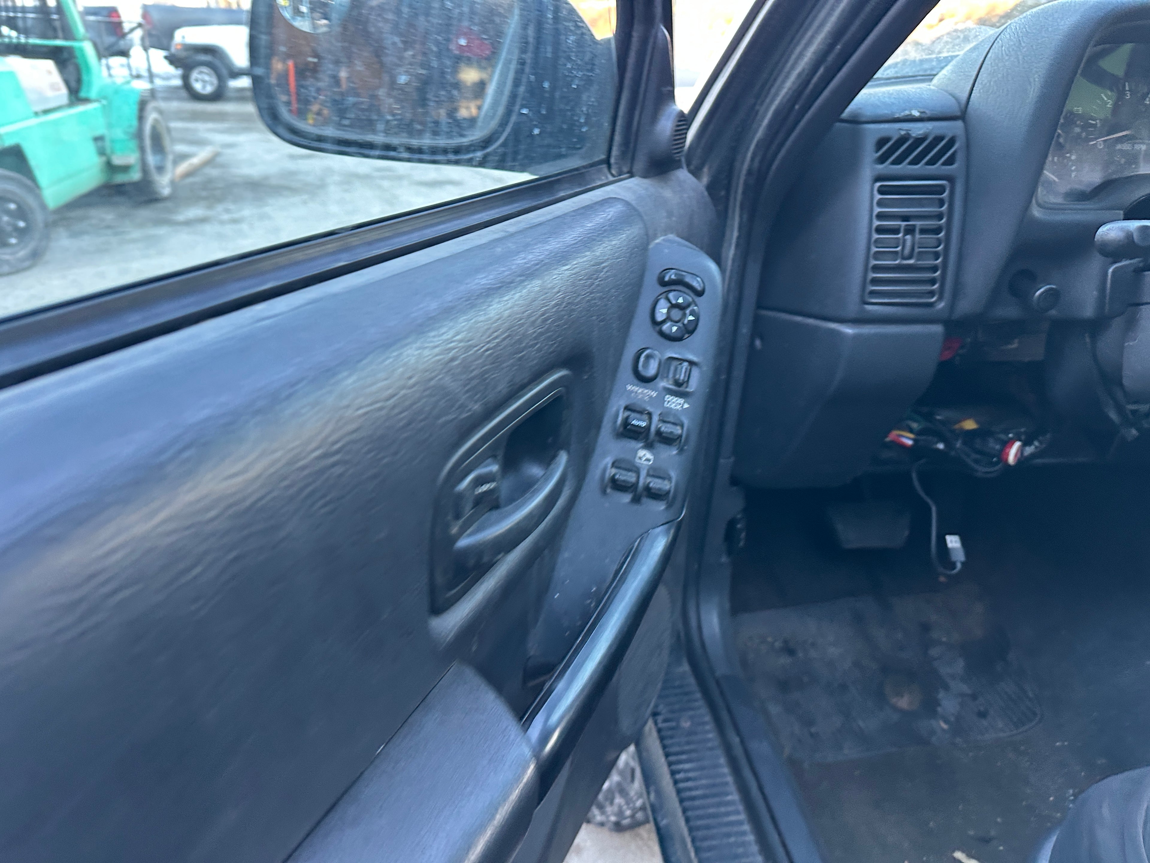 1999 Jeep Cherokee XJ 4.0 – J2506