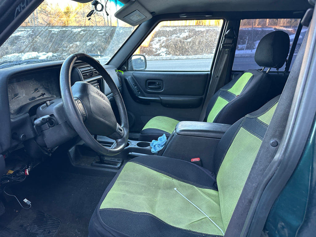 1999 Jeep Cherokee XJ 4.0 – J2506