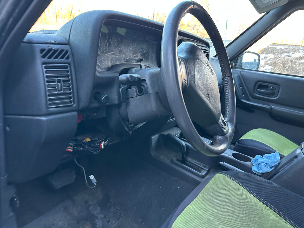 1999 Jeep Cherokee XJ 4.0 – J2506