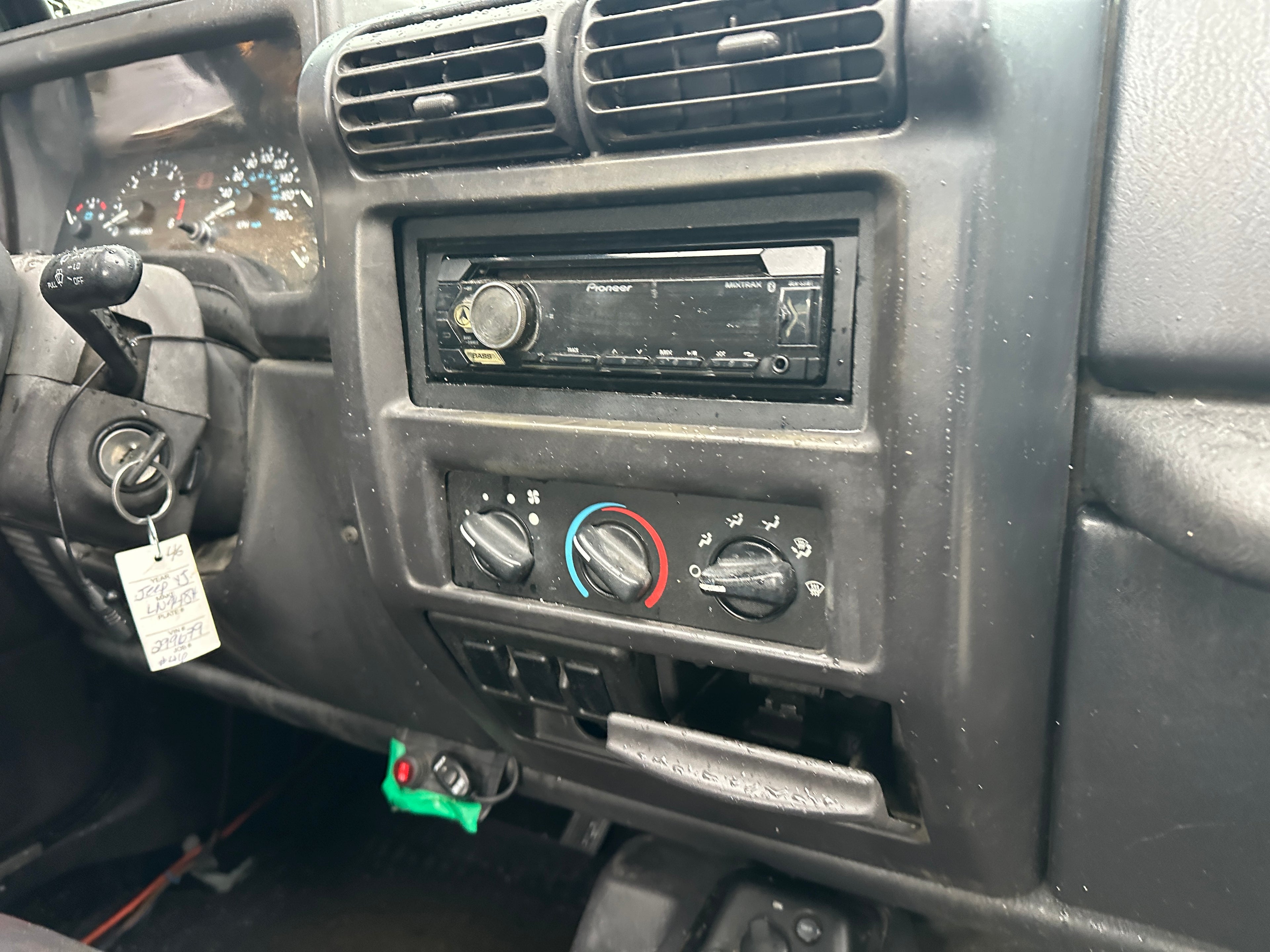 1999 Jeep Wrangler TJ Sport 4.0 – J2552