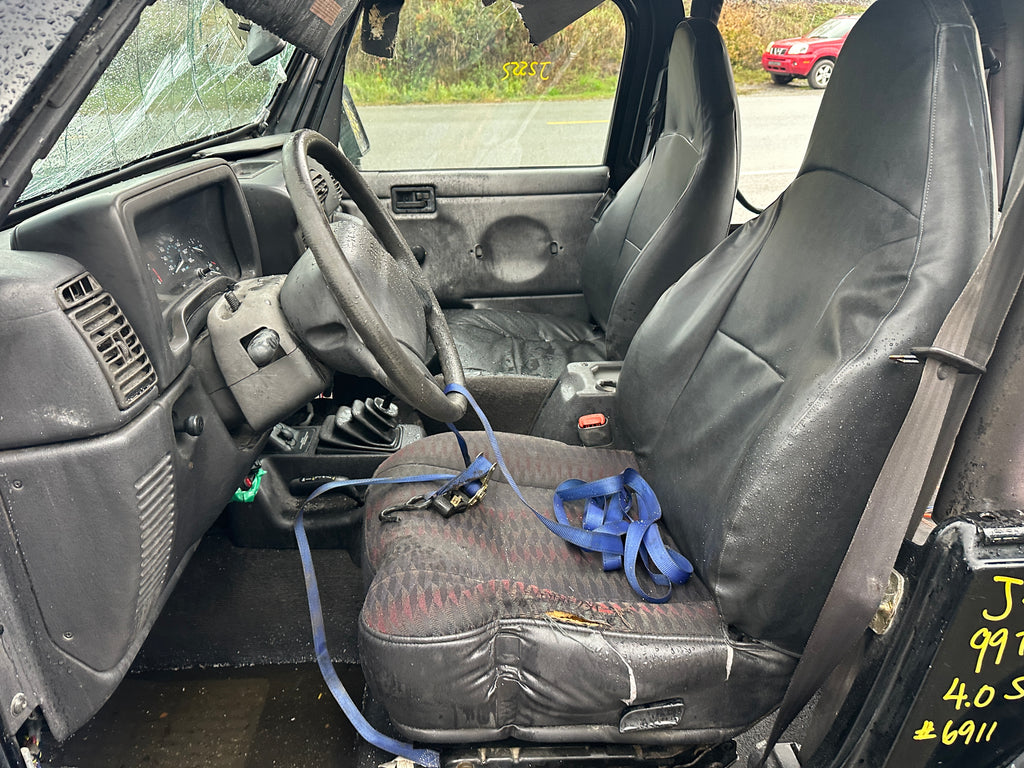 1999 Jeep Wrangler TJ Sport 4.0 – J2552