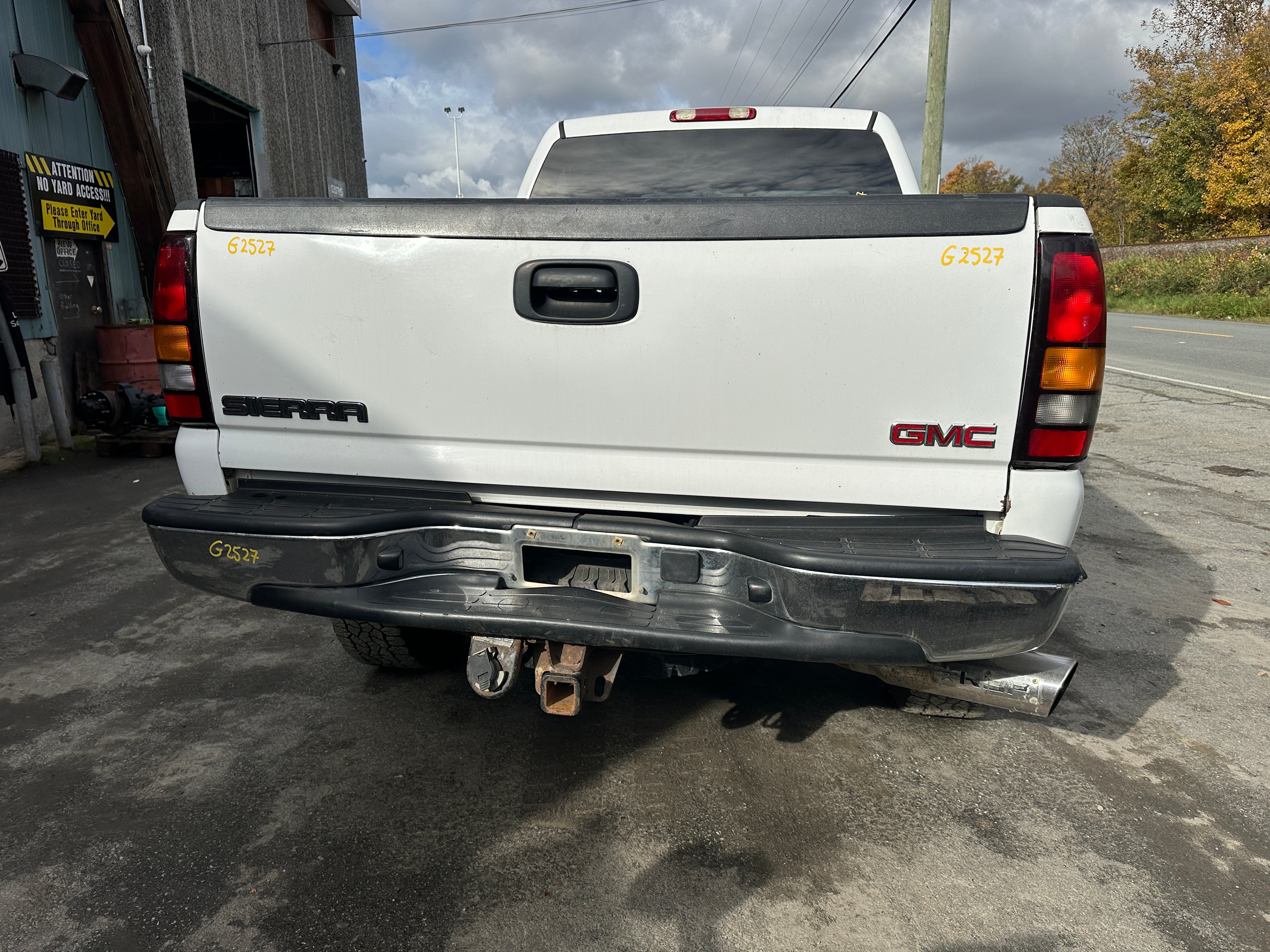2004 GMC Sierra K2500HD 6.6 LLY Duramax – G2527