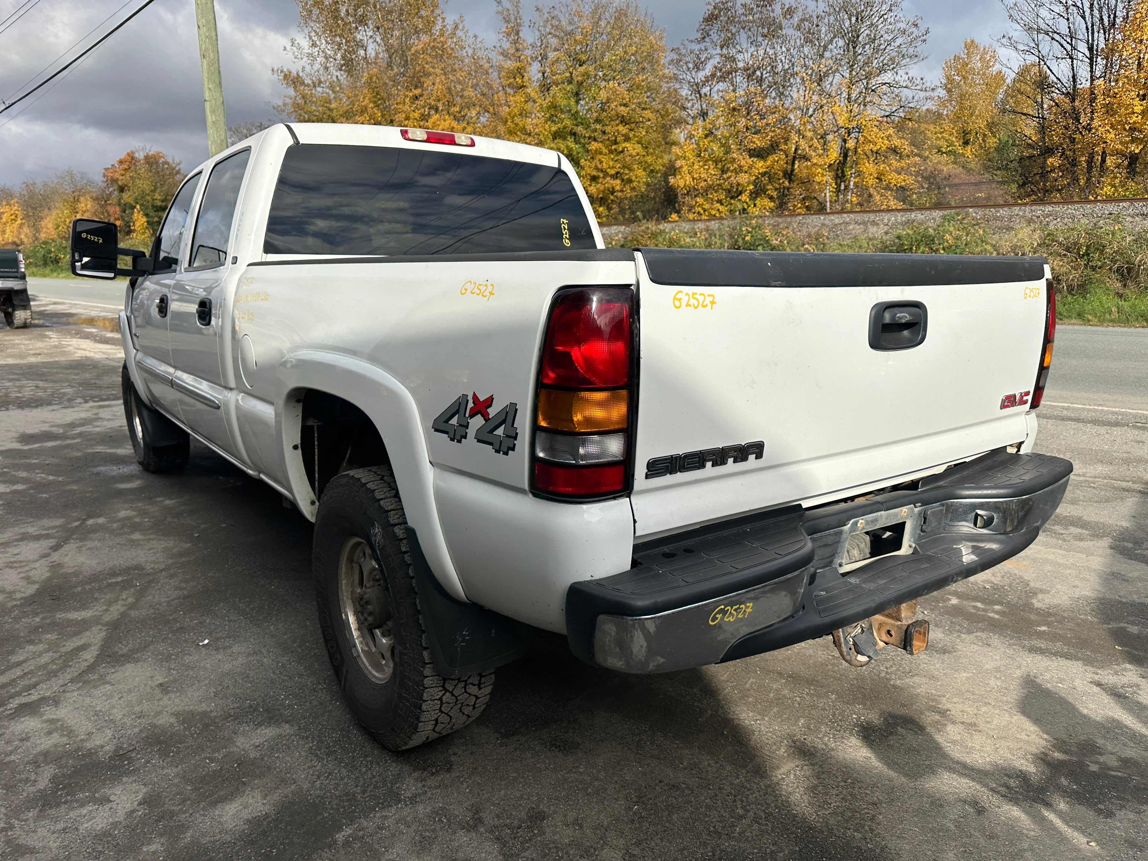 2004 GMC Sierra K2500HD 6.6 LLY Duramax – G2527