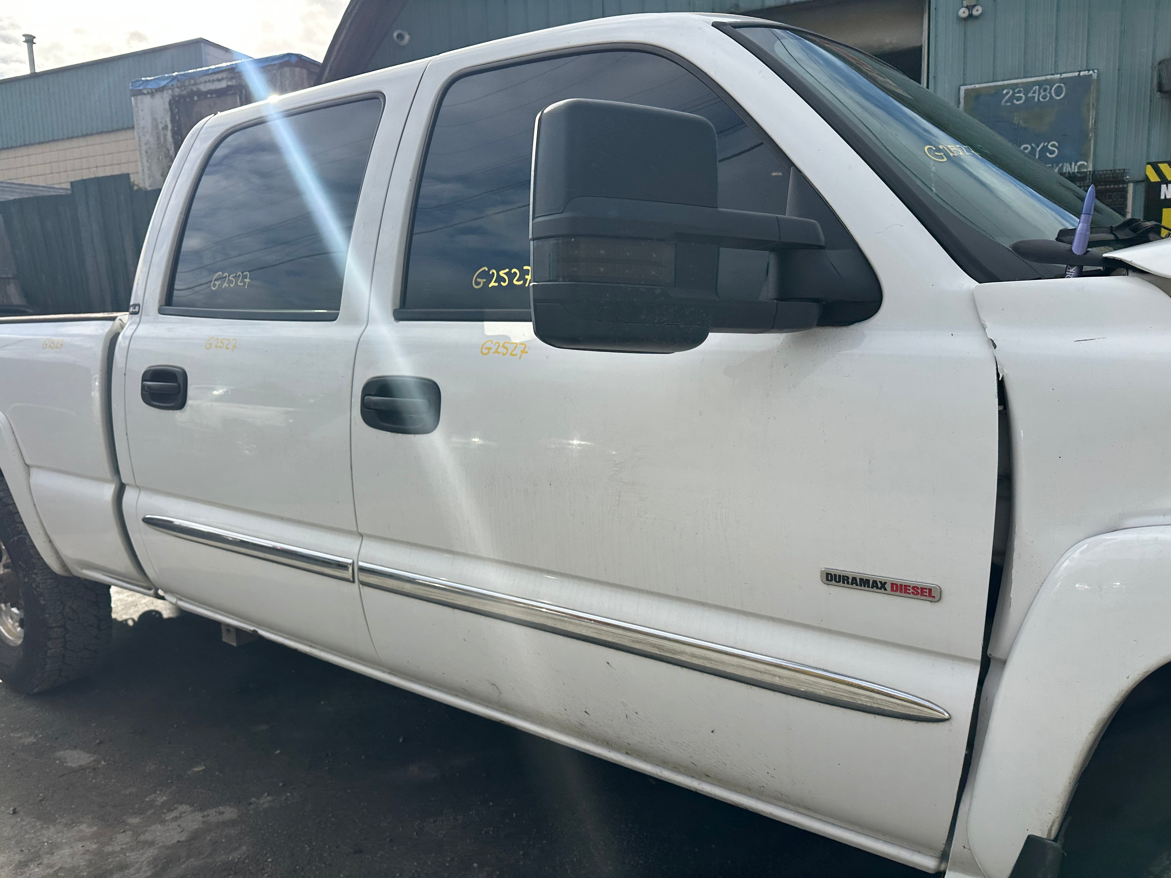 2004 GMC Sierra K2500HD 6.6 LLY Duramax – G2527