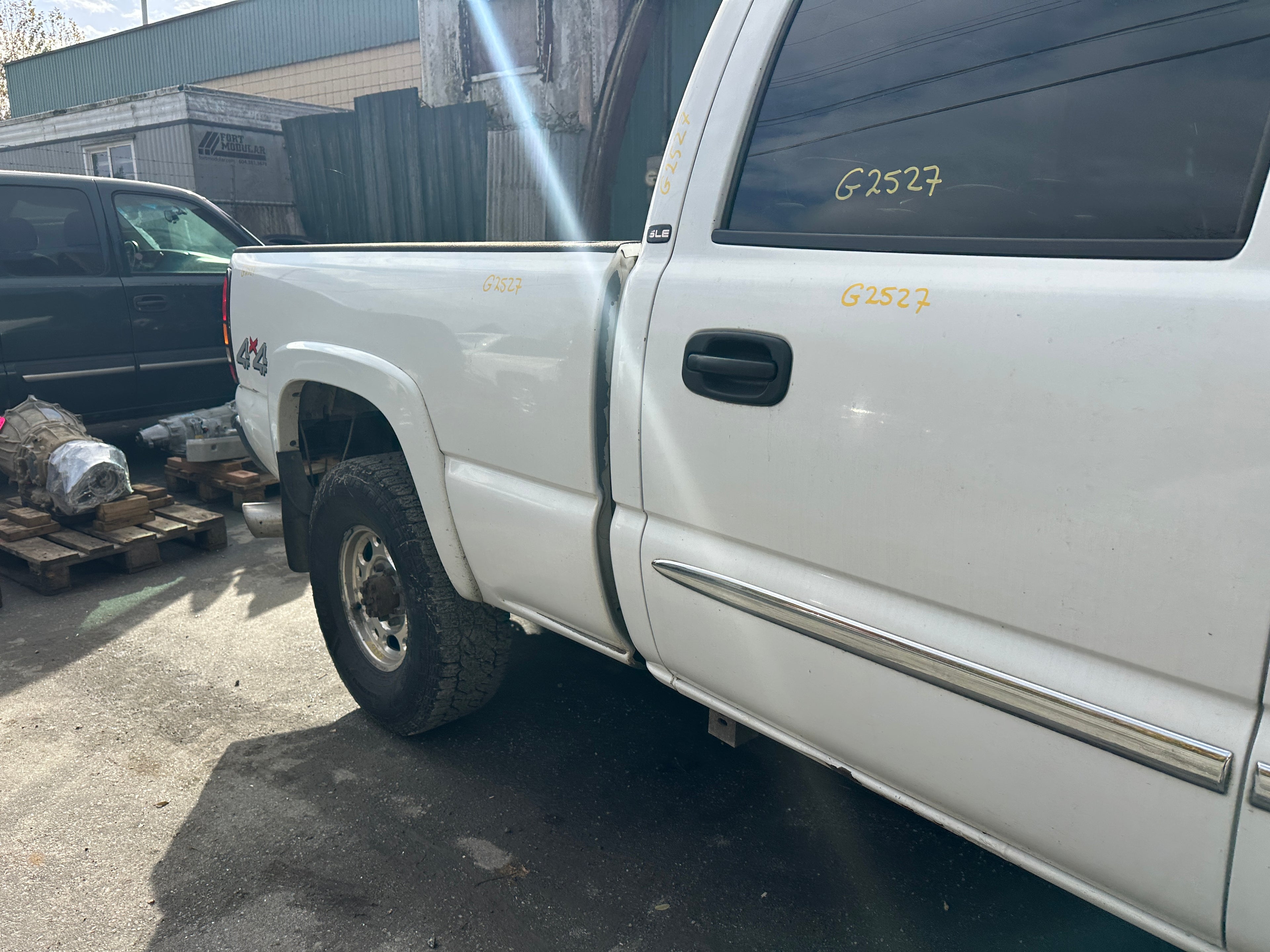 2004 GMC Sierra K2500HD 6.6 LLY Duramax – G2527