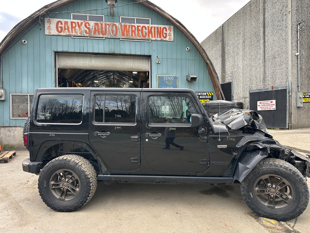 2016 Jeep Wrangler JK Unlimited Sahara 3.6 – J2606