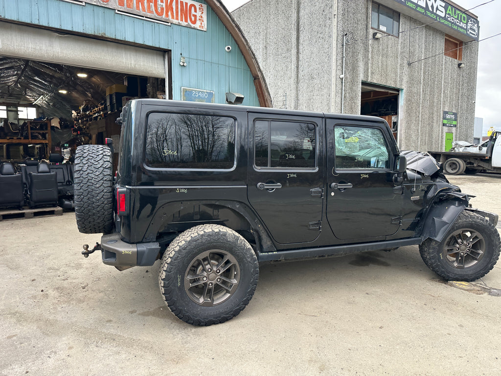 2016 Jeep Wrangler JK Unlimited Sahara 3.6 – J2606