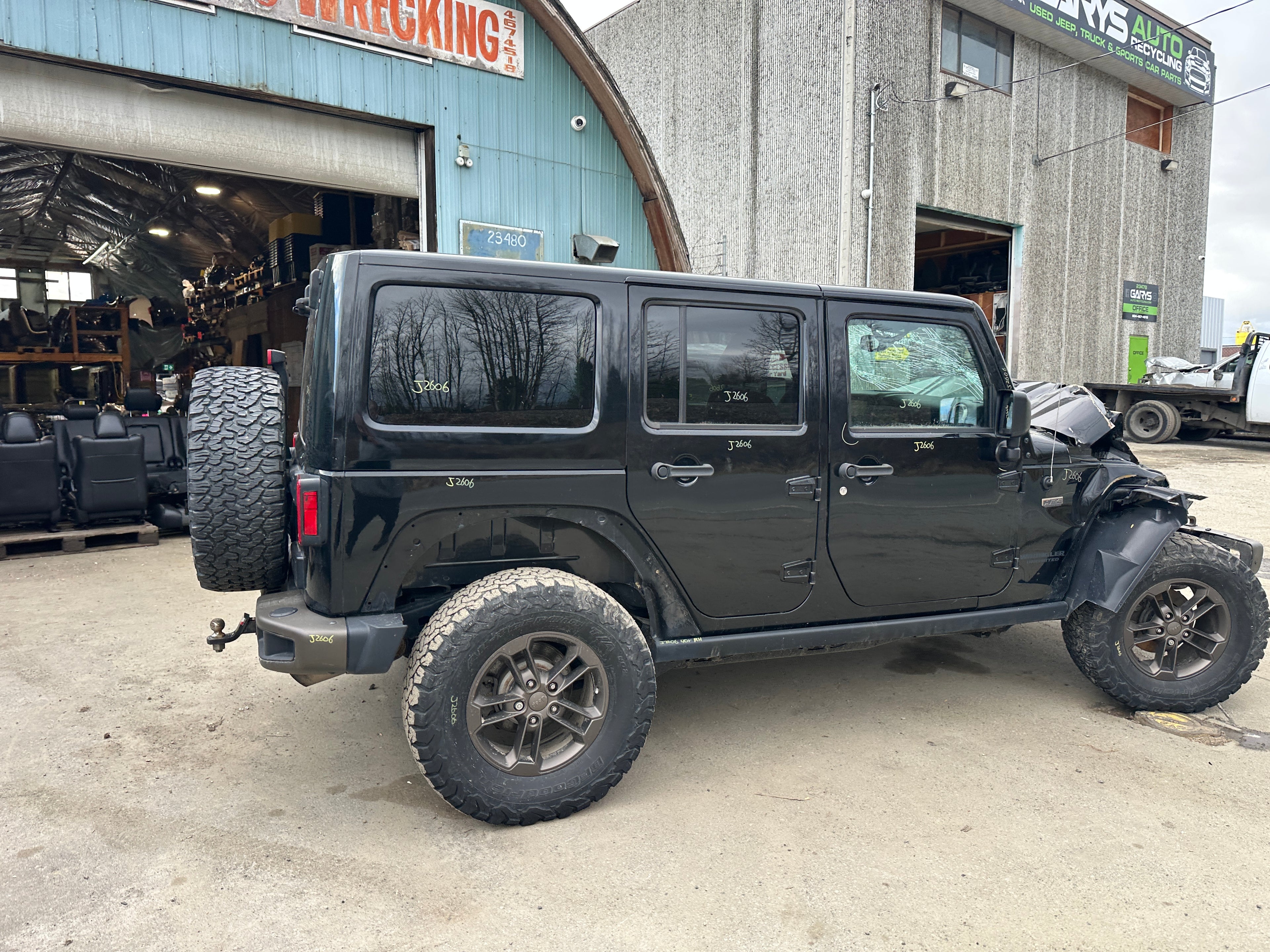 2016 Jeep Wrangler JK Unlimited Sahara 3.6 – J2606