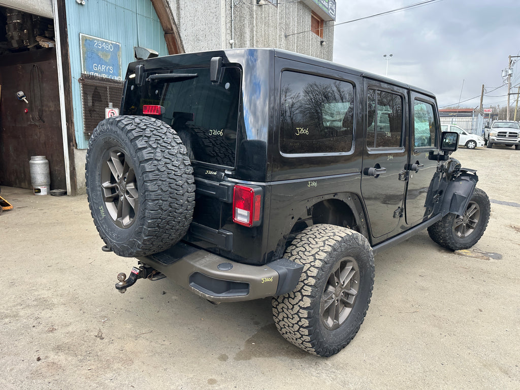 2016 Jeep Wrangler JK Unlimited Sahara 3.6 – J2606