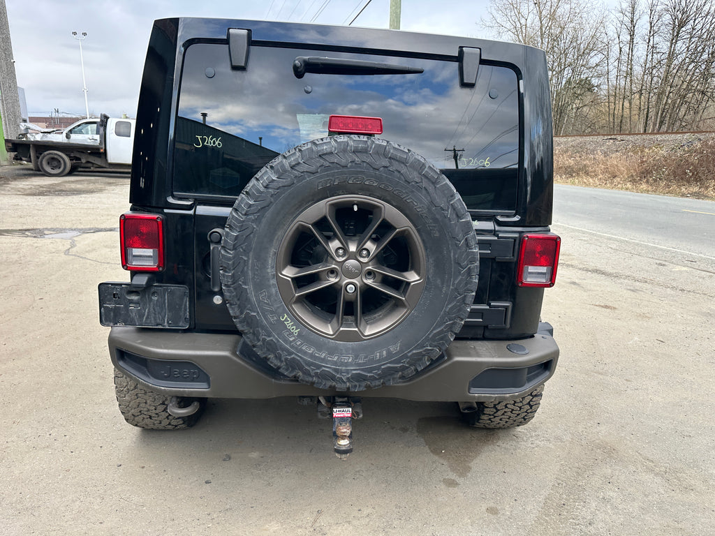 2016 Jeep Wrangler JK Unlimited Sahara 3.6 – J2606