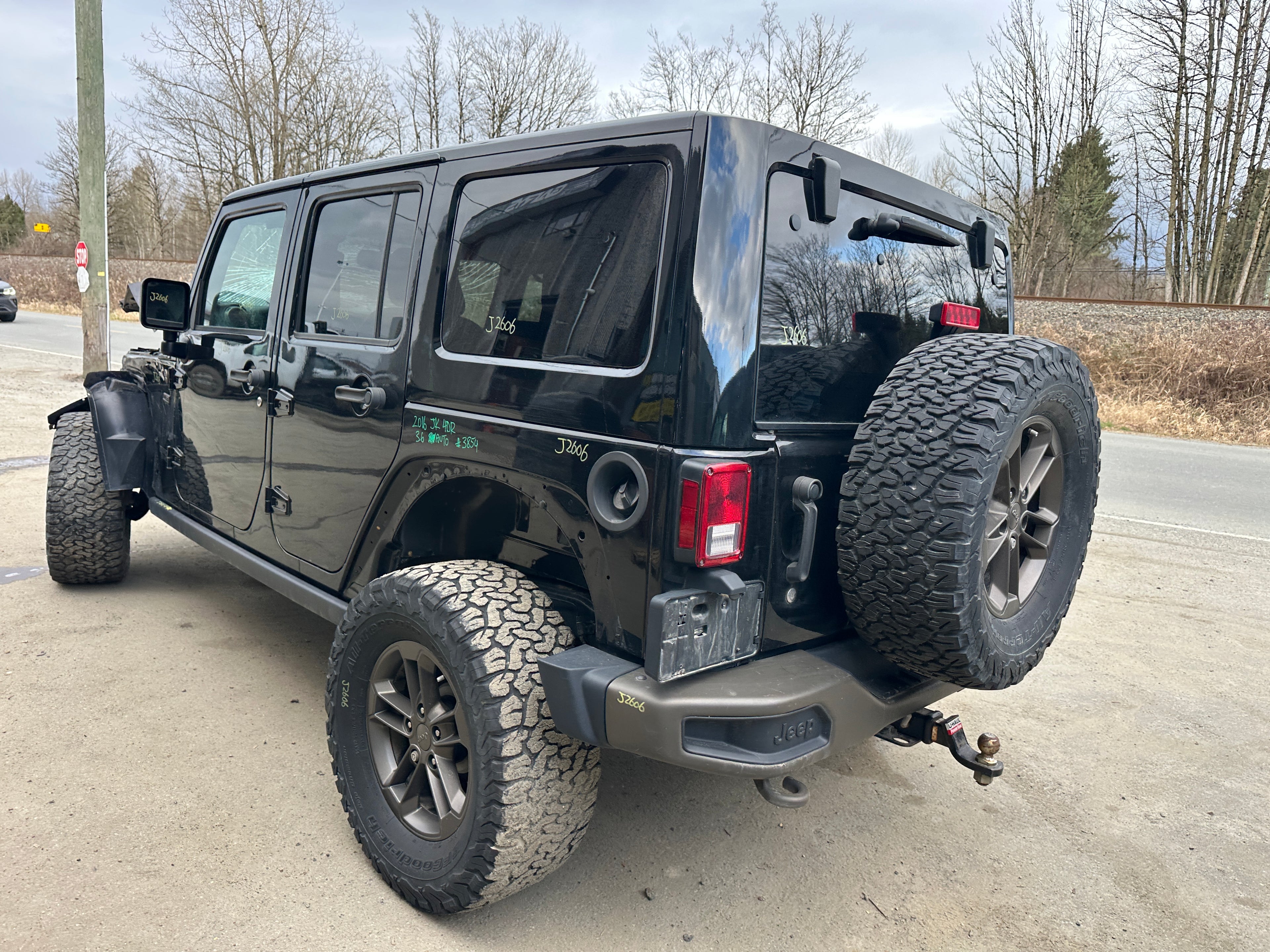 2016 Jeep Wrangler JK Unlimited Sahara 3.6 – J2606