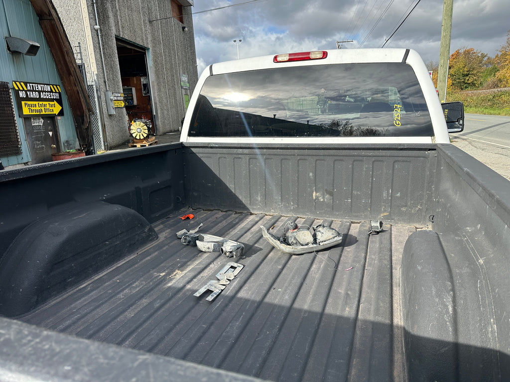 2004 GMC Sierra K2500HD 6.6 LLY Duramax – G2527