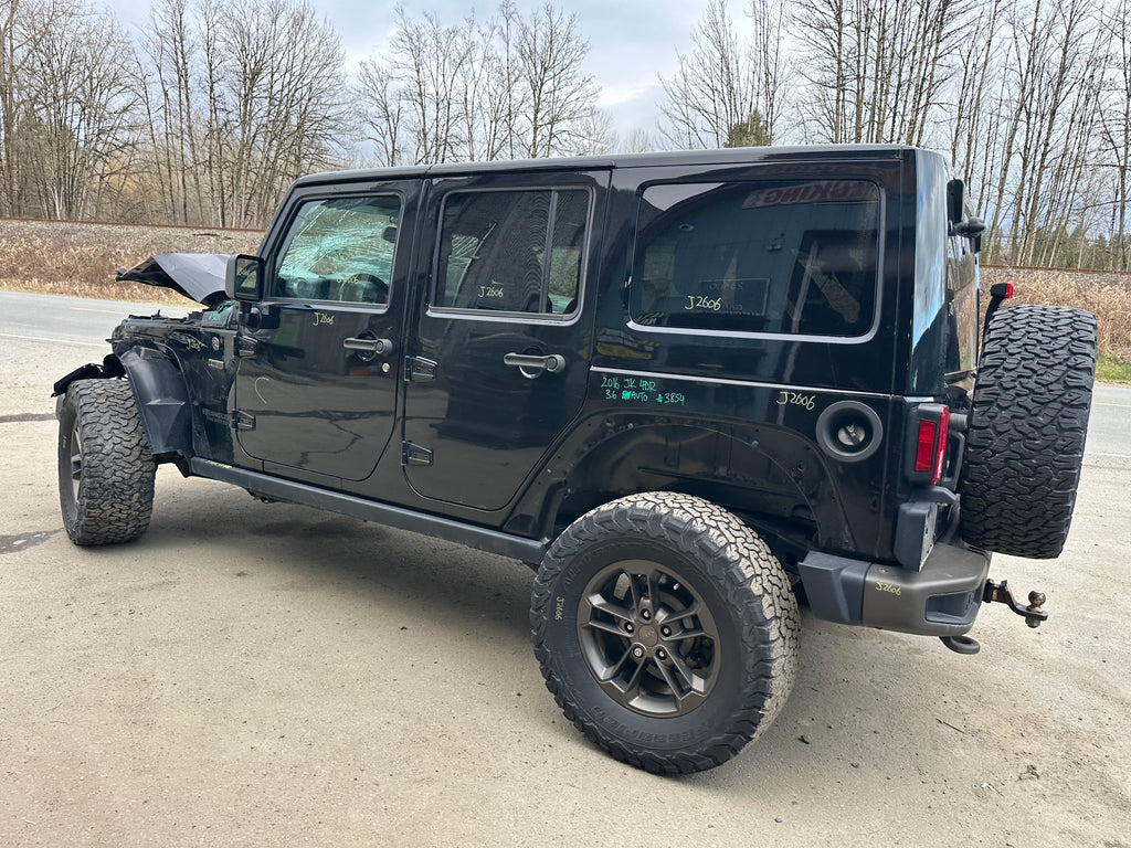 2016 Jeep Wrangler JK Unlimited Sahara 3.6 – J2606