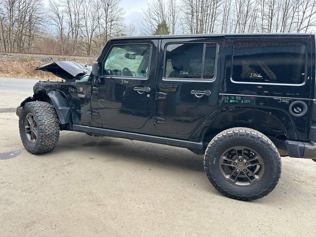 2016 Jeep Wrangler JK Unlimited Sahara 3.6 – J2606