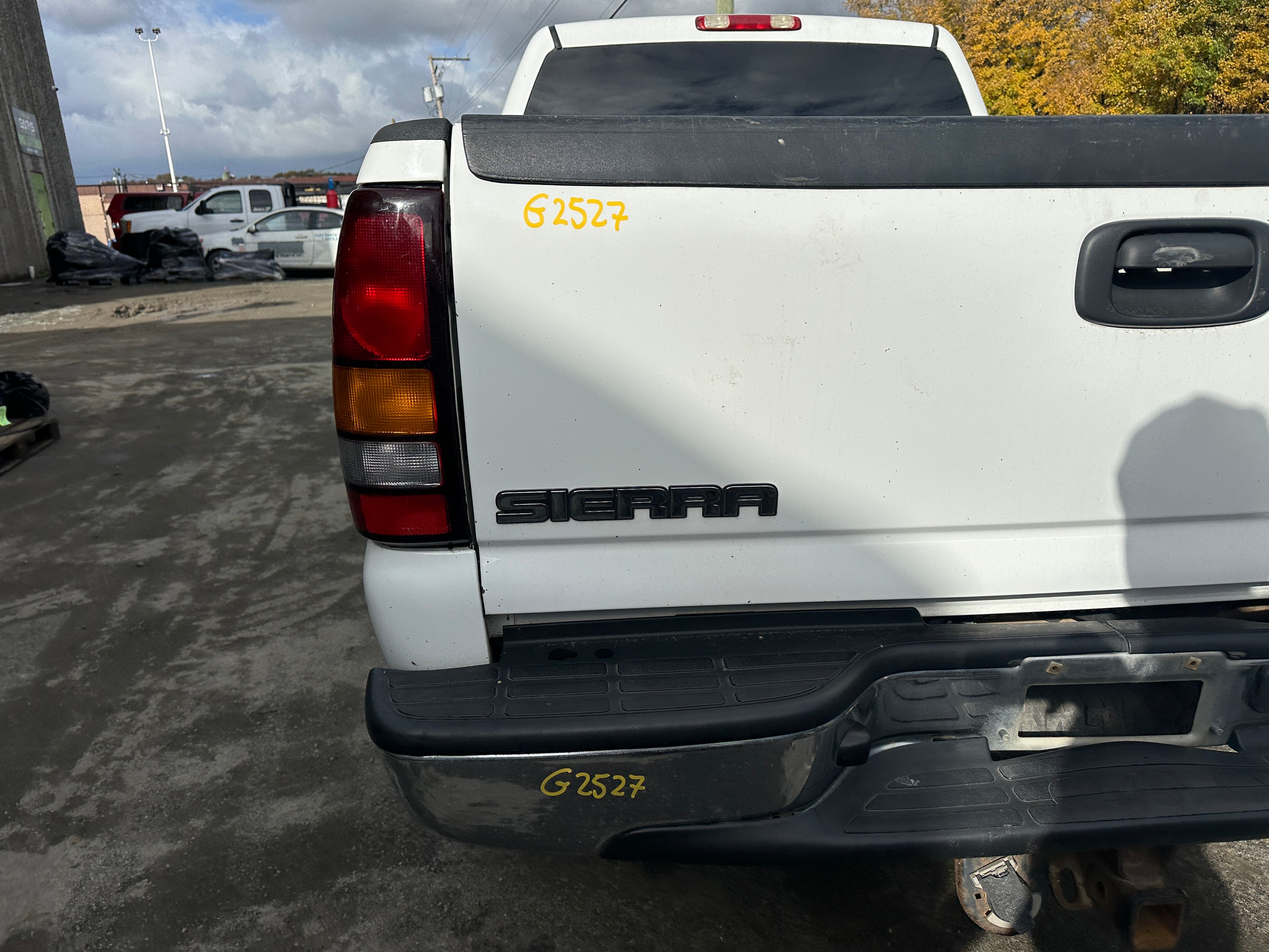 2004 GMC Sierra K2500HD 6.6 LLY Duramax – G2527