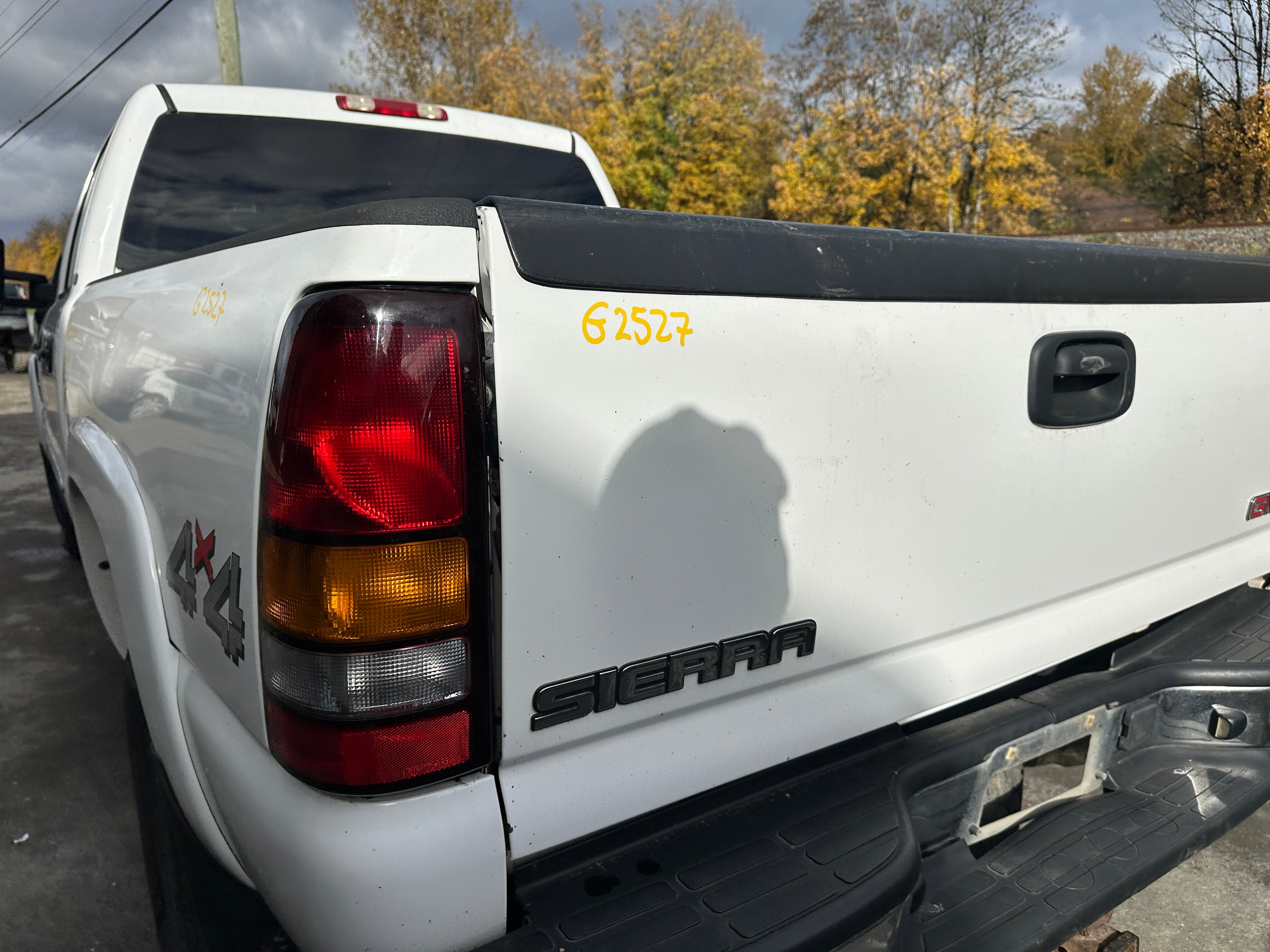2004 GMC Sierra K2500HD 6.6 LLY Duramax – G2527