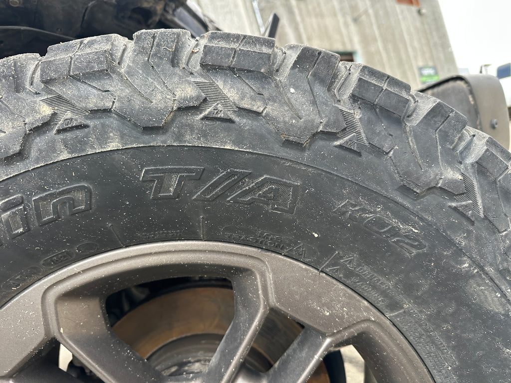 2016 Jeep Wrangler JK Unlimited Sahara 3.6 – J2606