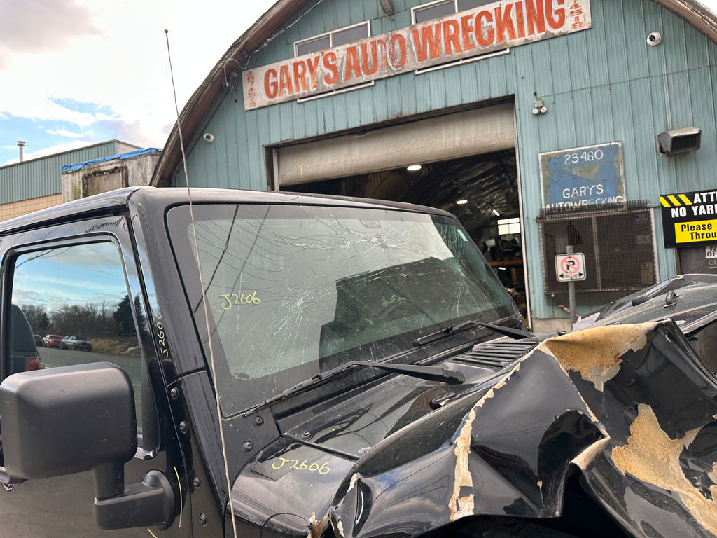 2016 Jeep Wrangler JK Unlimited Sahara 3.6 – J2606