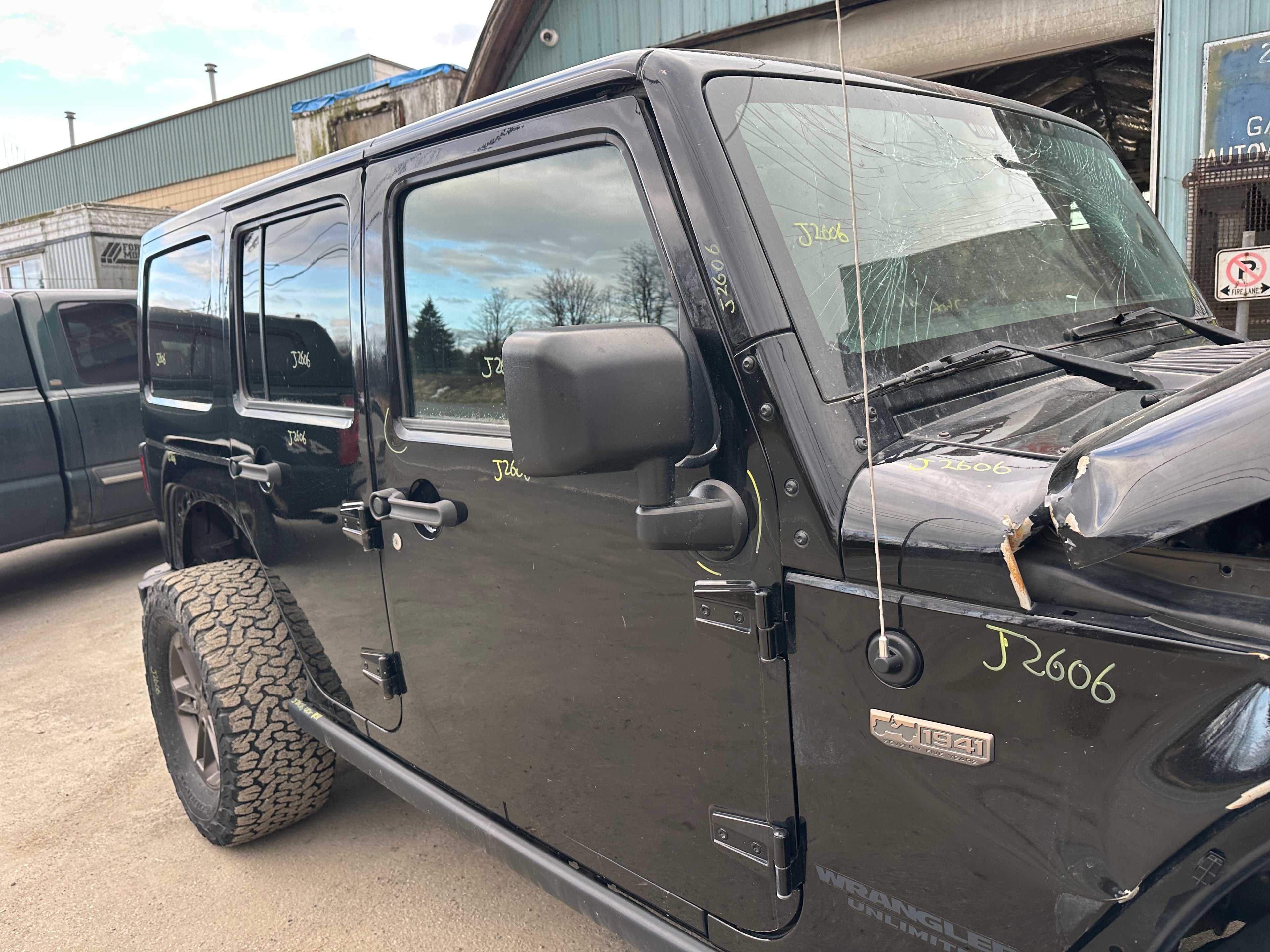 2016 Jeep Wrangler JK Unlimited Sahara 3.6 – J2606