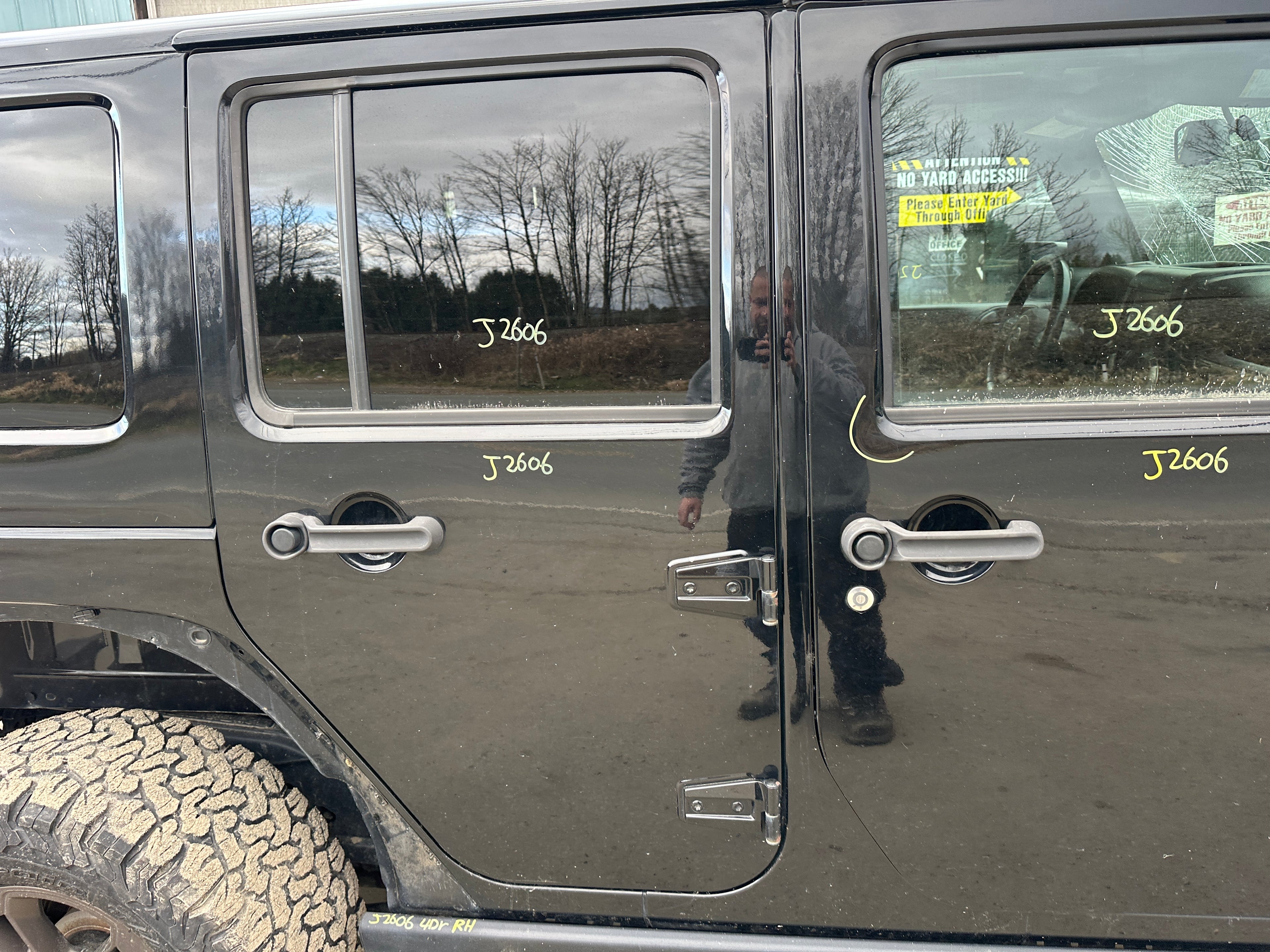 2016 Jeep Wrangler JK Unlimited Sahara 3.6 – J2606