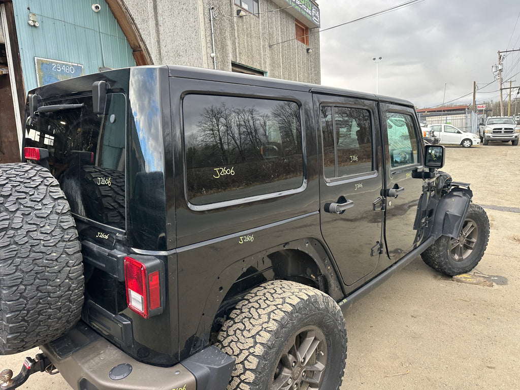 2016 Jeep Wrangler JK Unlimited Sahara 3.6 – J2606