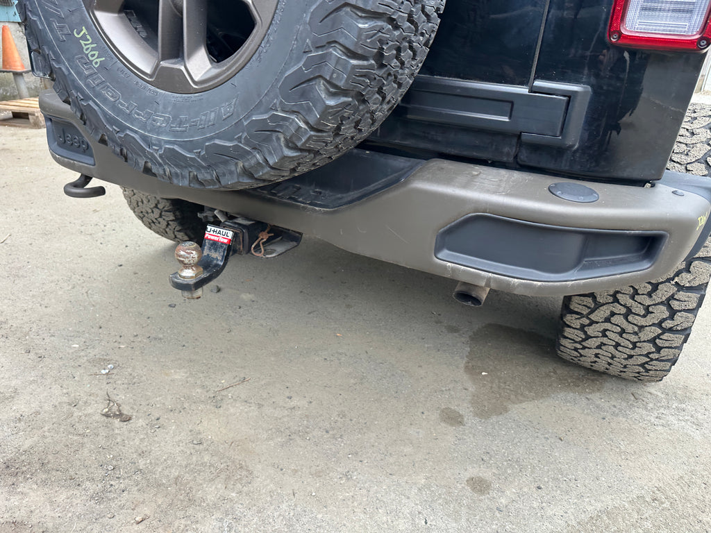 2016 Jeep Wrangler JK Unlimited Sahara 3.6 – J2606