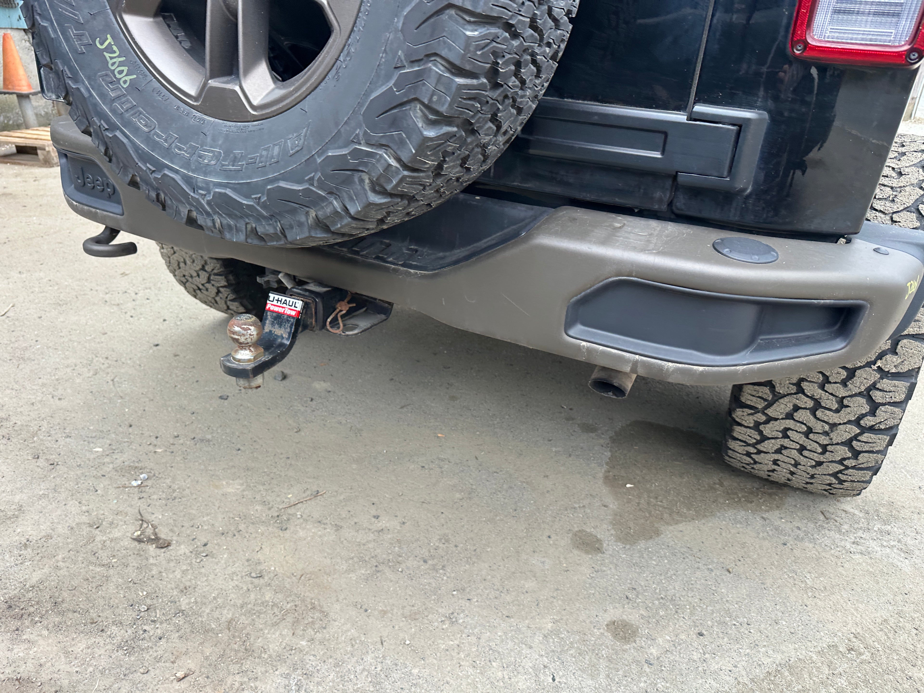 2016 Jeep Wrangler JK Unlimited Sahara 3.6 – J2606