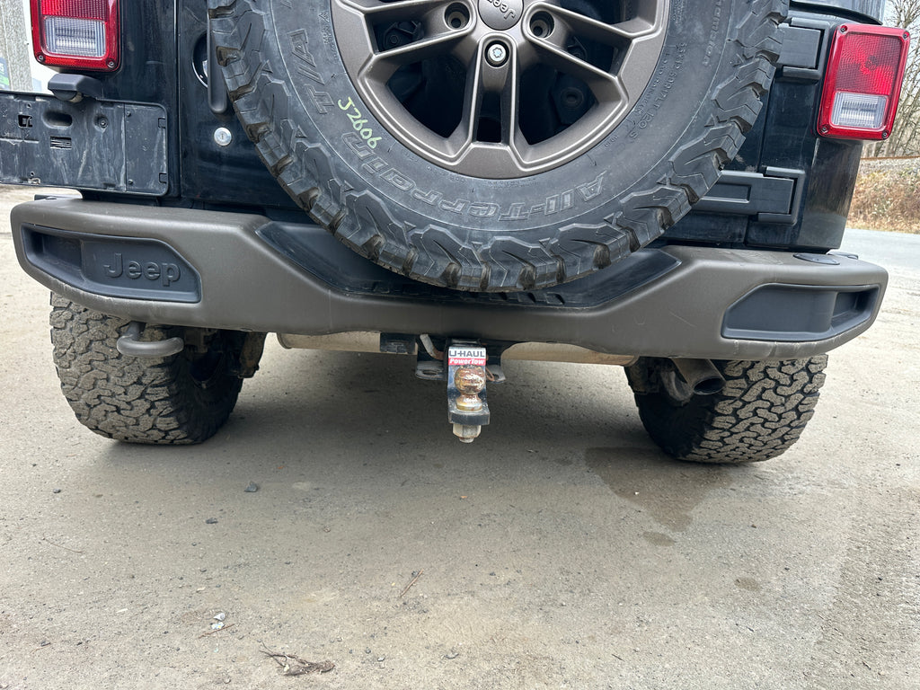 2016 Jeep Wrangler JK Unlimited Sahara 3.6 – J2606