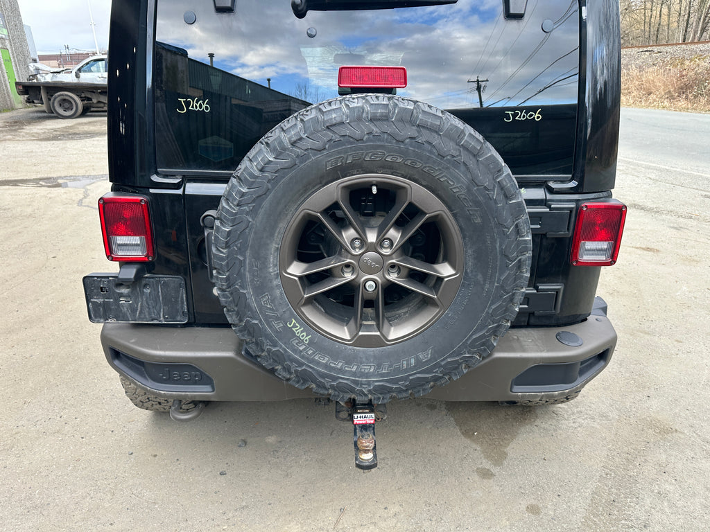 2016 Jeep Wrangler JK Unlimited Sahara 3.6 – J2606