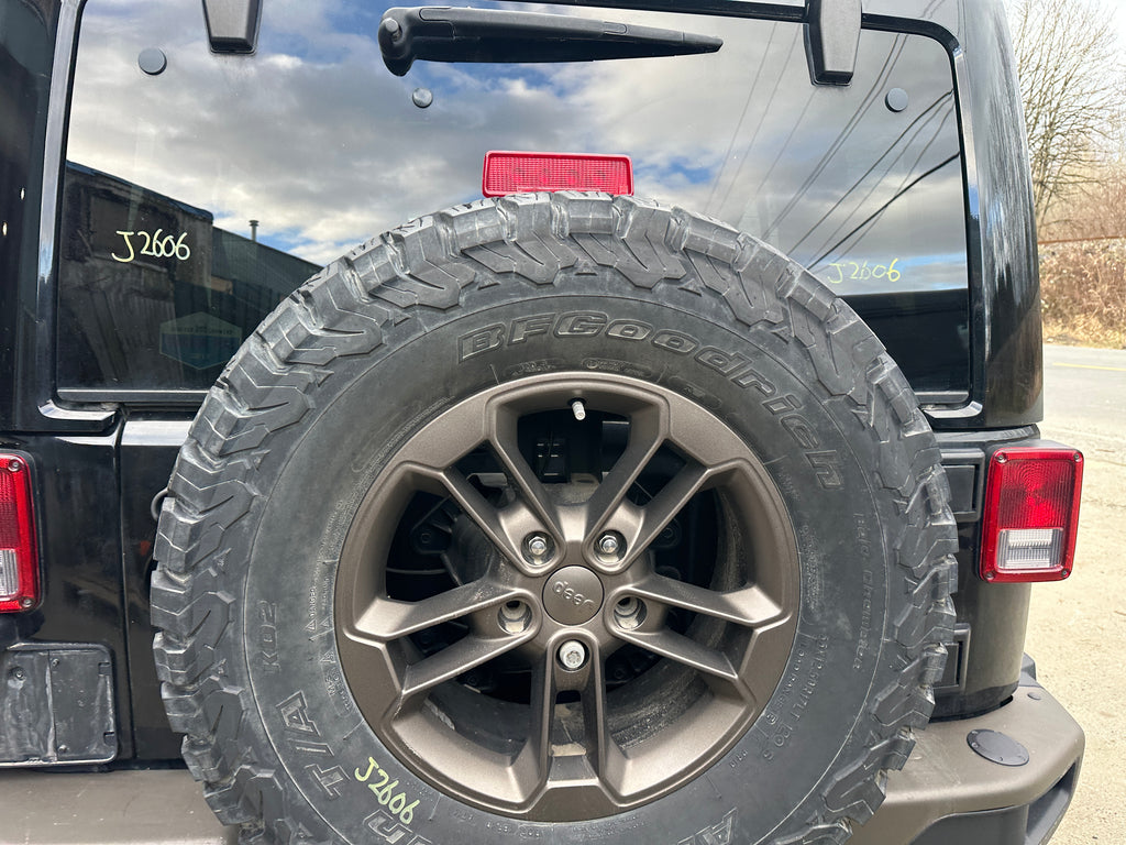 2016 Jeep Wrangler JK Unlimited Sahara 3.6 – J2606
