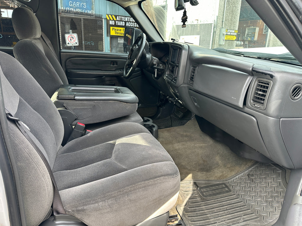 2004 GMC Sierra K2500HD 6.6 LLY Duramax – G2527