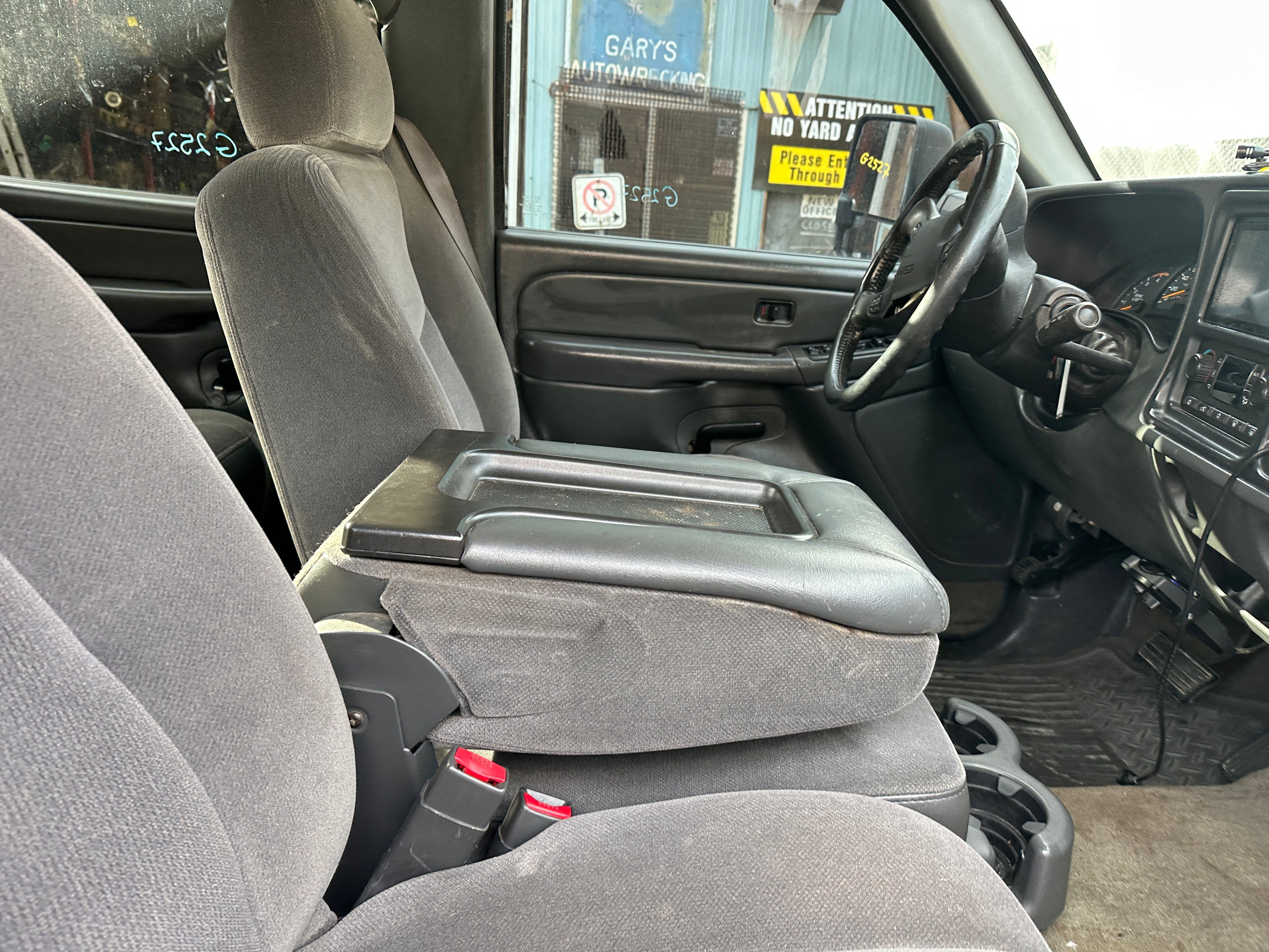 2004 GMC Sierra K2500HD 6.6 LLY Duramax – G2527