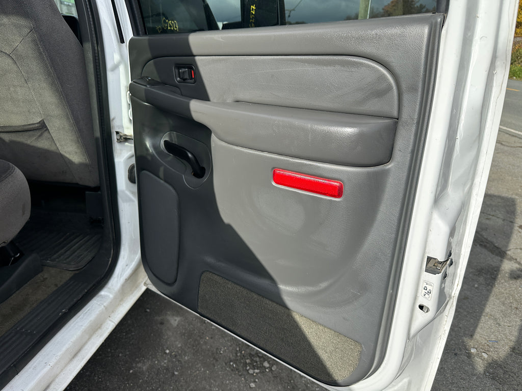 2004 GMC Sierra K2500HD 6.6 LLY Duramax – G2527