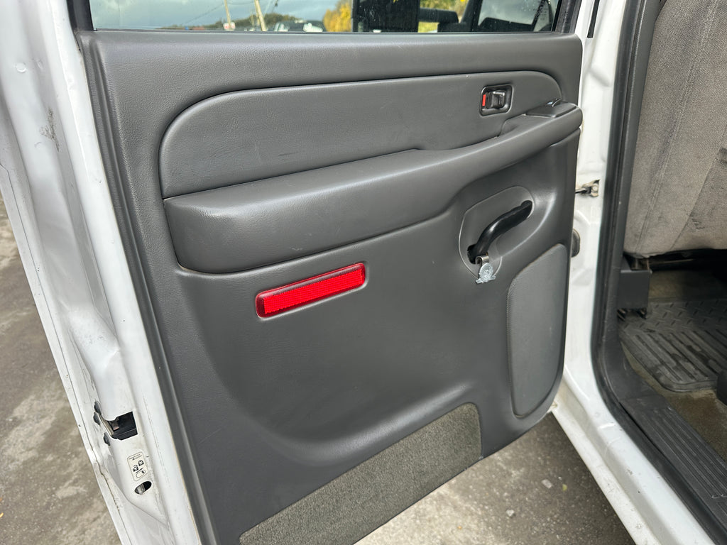 2004 GMC Sierra K2500HD 6.6 LLY Duramax – G2527