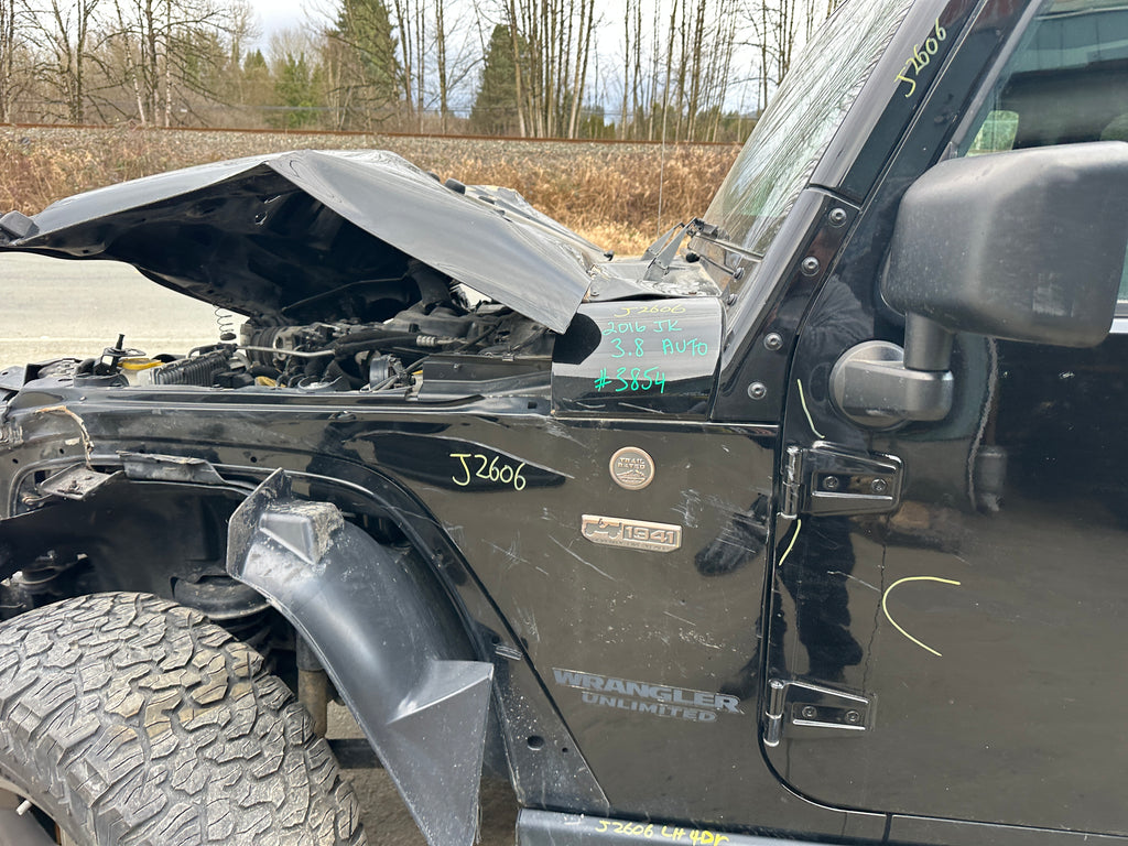 2016 Jeep Wrangler JK Unlimited Sahara 3.6 – J2606