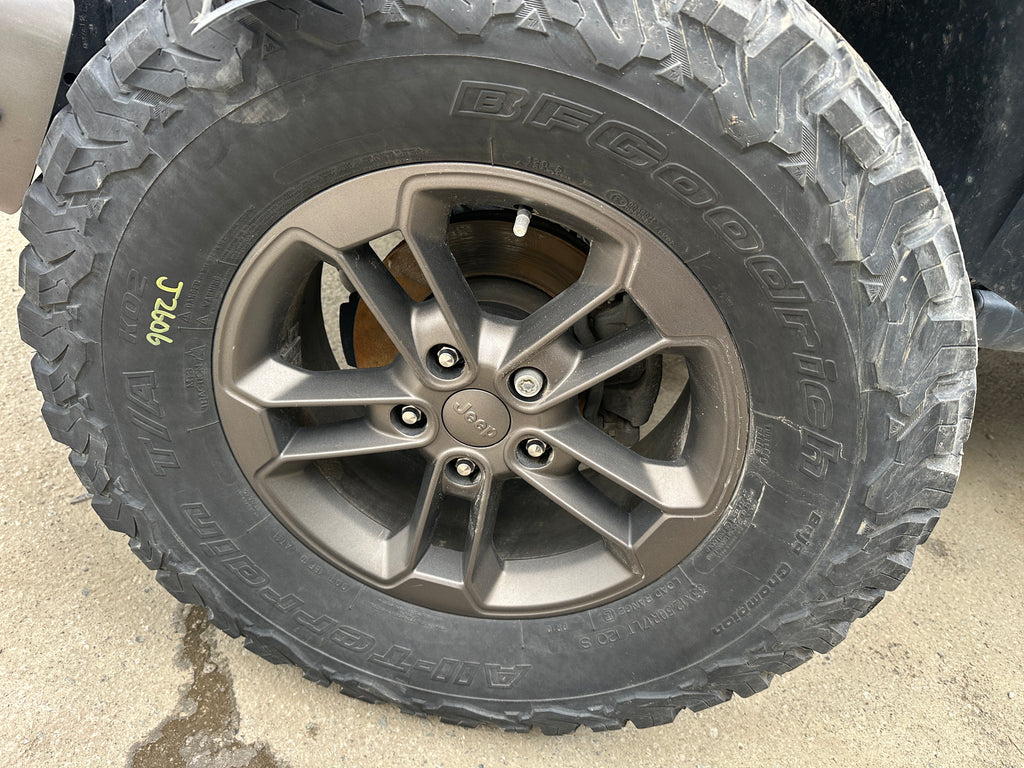 2016 Jeep Wrangler JK Unlimited Sahara 3.6 – J2606