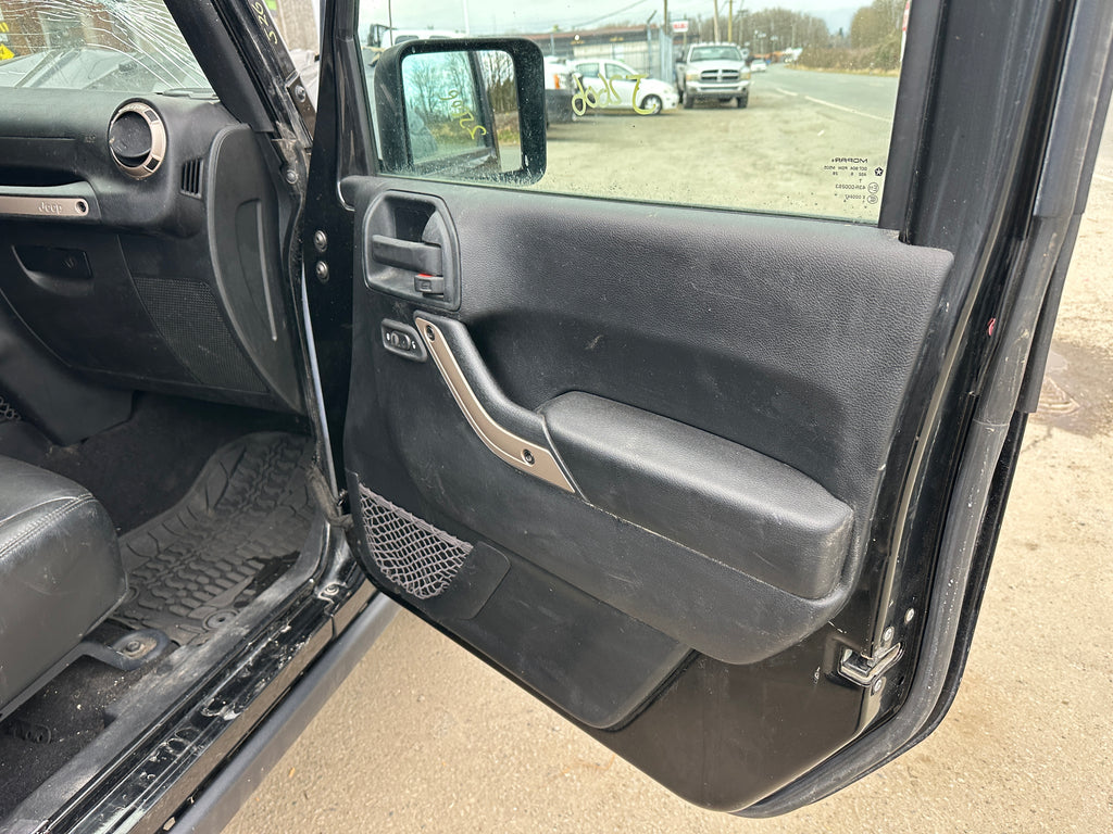 2016 Jeep Wrangler JK Unlimited Sahara 3.6 – J2606
