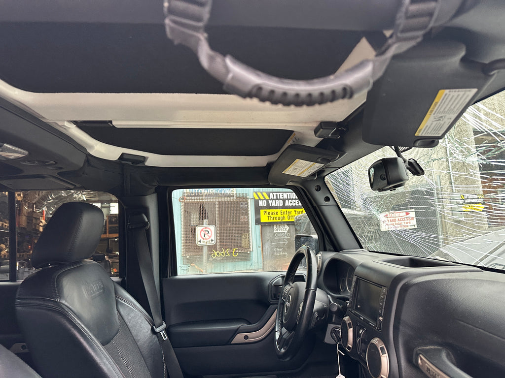 2016 Jeep Wrangler JK Unlimited Sahara 3.6 – J2606