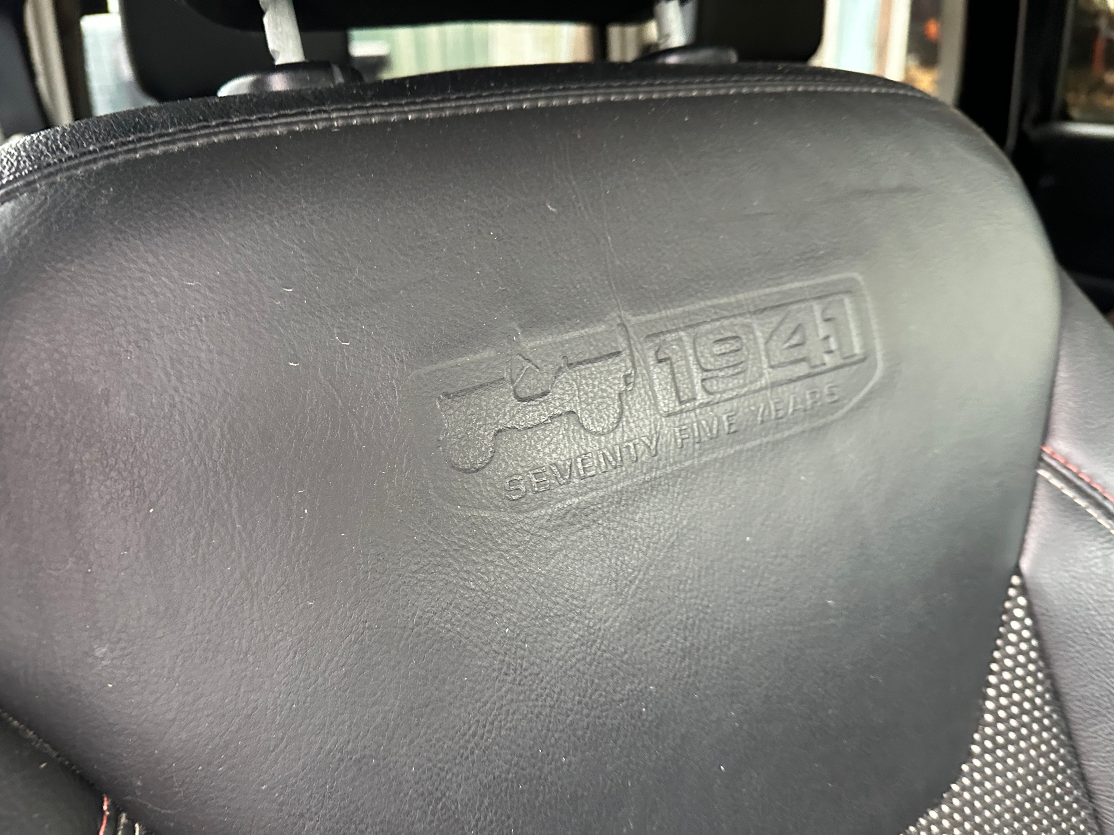 2016 Jeep Wrangler JK Unlimited Sahara 3.6 – J2606
