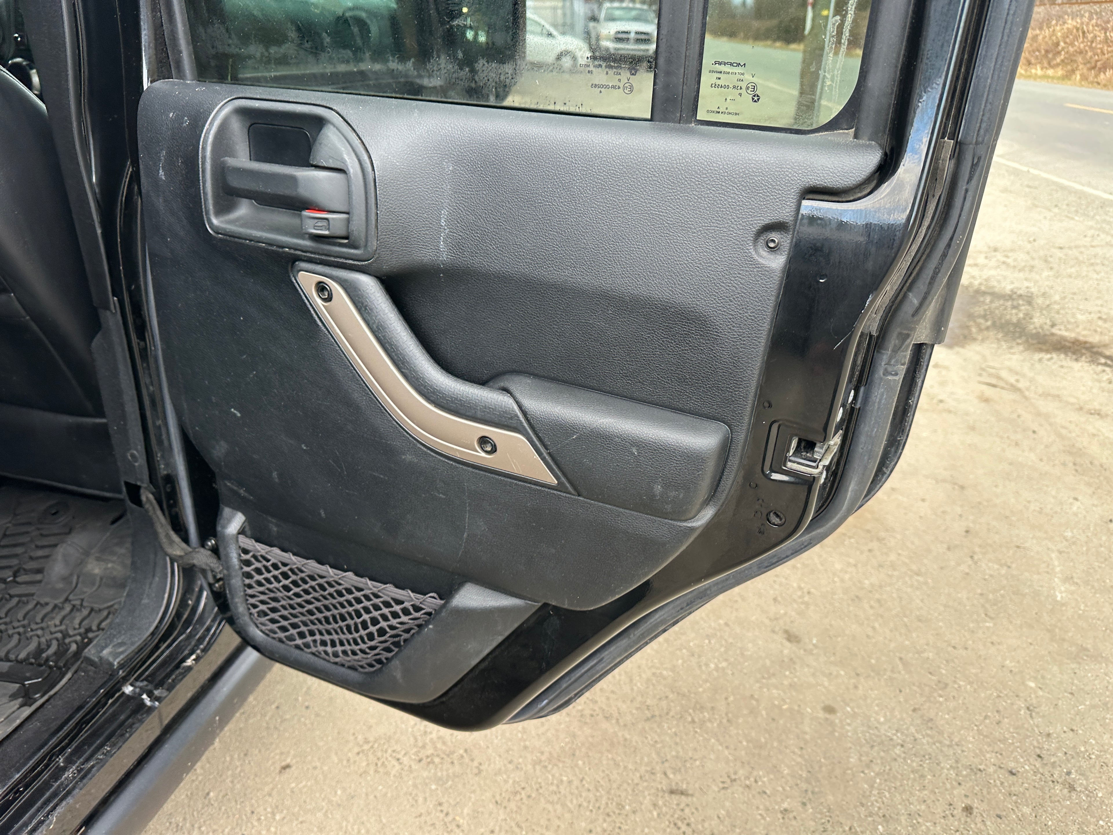 2016 Jeep Wrangler JK Unlimited Sahara 3.6 – J2606