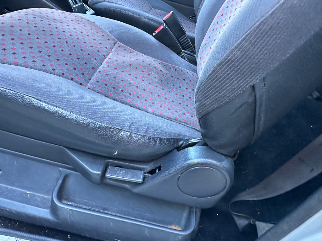 1992 Pontiac Sunrunner 1.6 – P2501